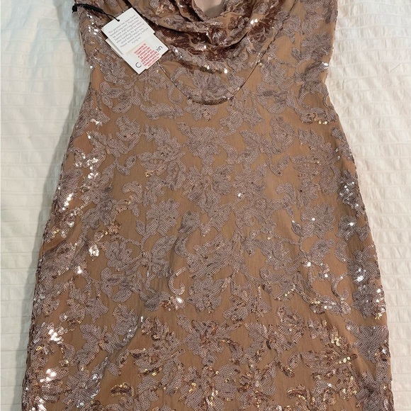 Calvin Klein Champagne Sequin Mini Dress NWT Cocktail (Size 6) - Picture 6 of 7